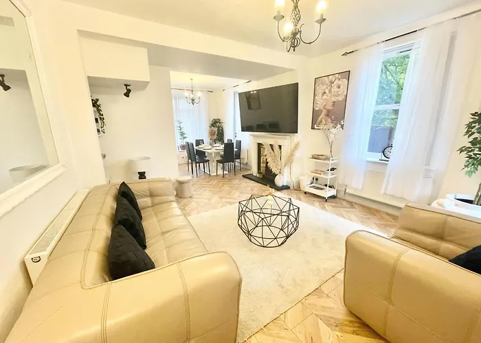 Entirehome Sleeps7 Citycentre Parking