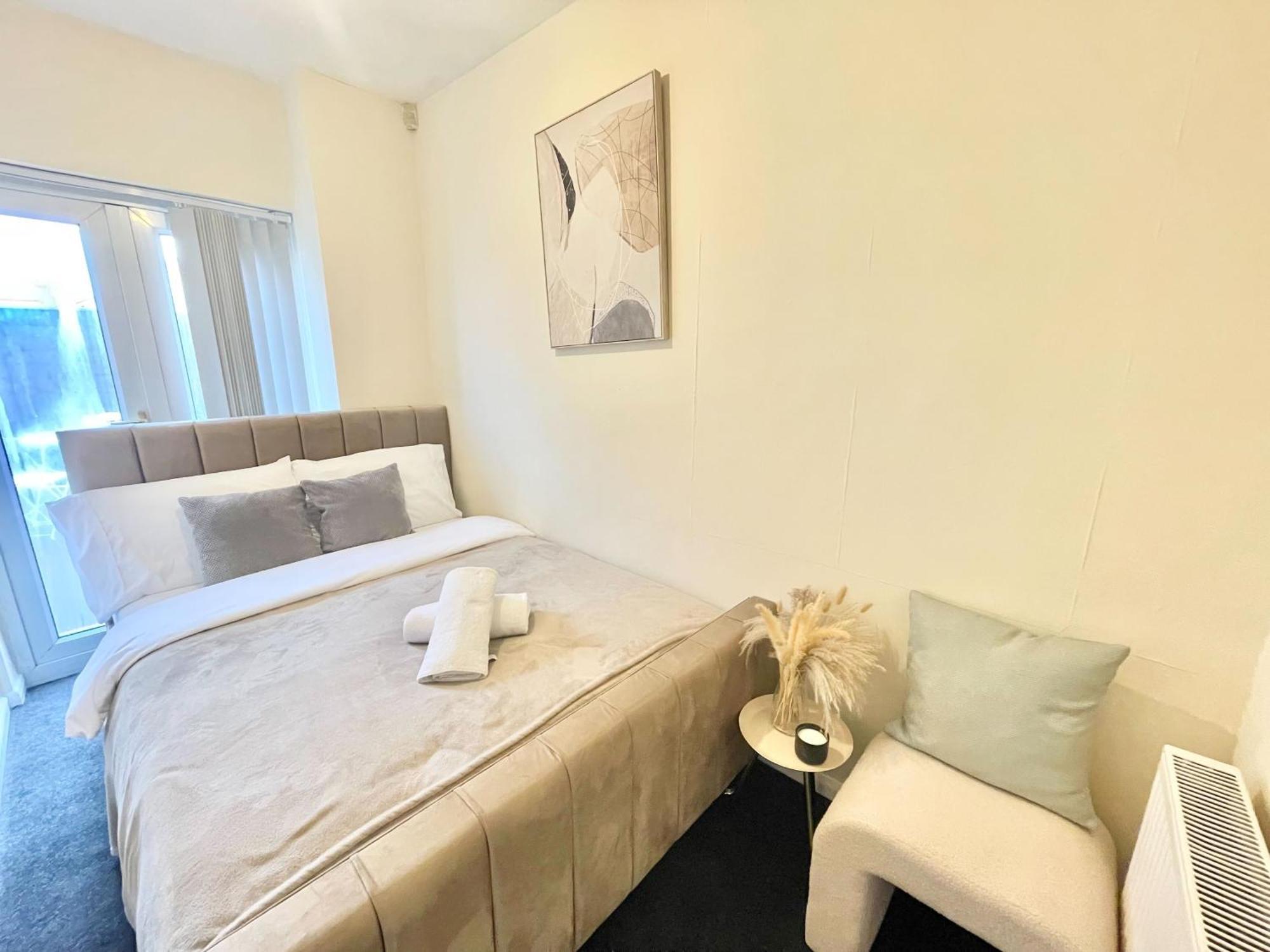 Entirehome Sleeps7 Citycentre Parking Holiday home Birmingham