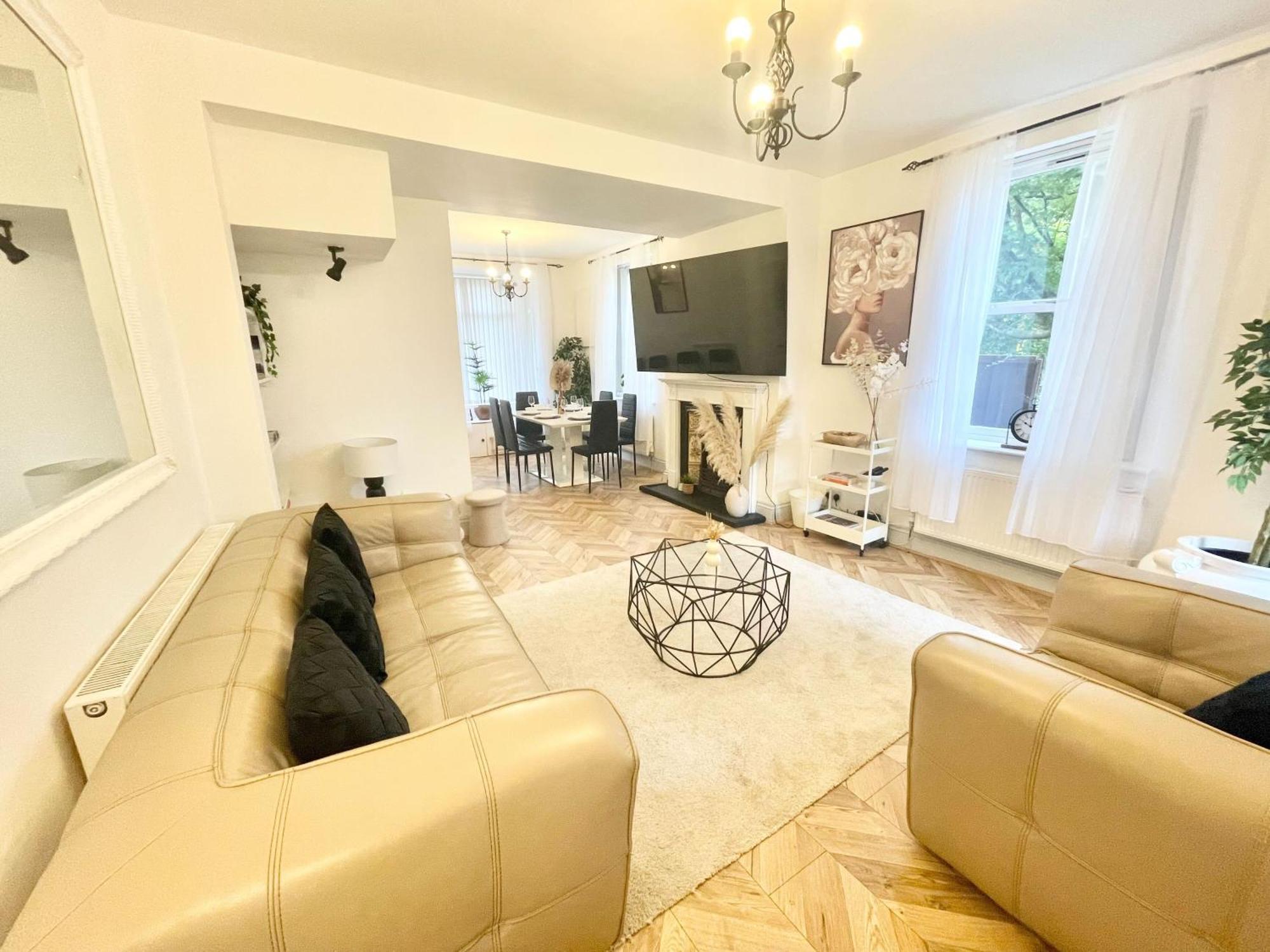 Entirehome Sleeps7 Citycentre Parking Holiday home